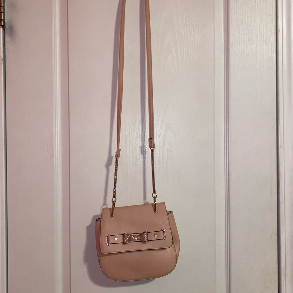 PINK CROSSBODY PURSE WITH PINK SPARKLY BOW